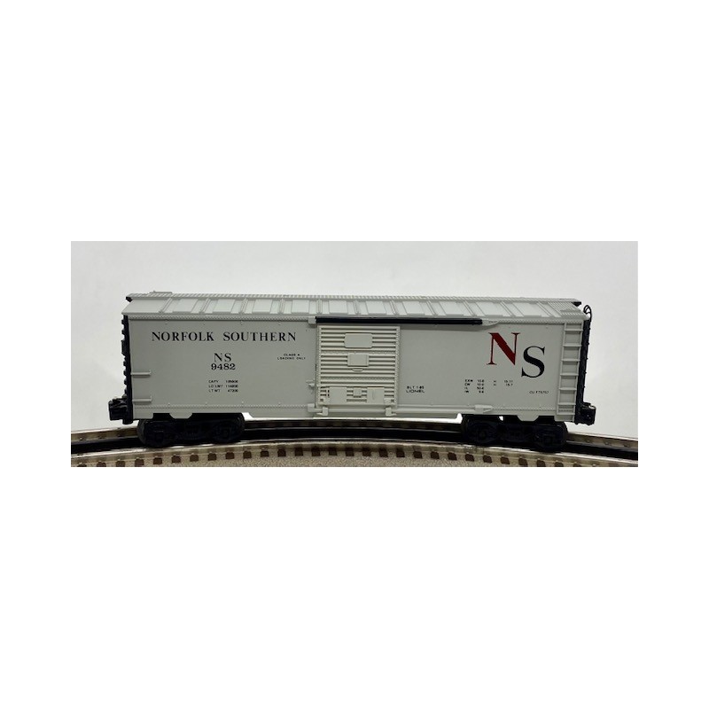 LIONEL 6-9482 NORFOLK AND SOUTHERN BOXCAR