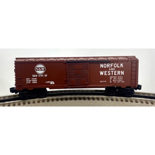 LIONEL 6-9704 NORFOLK AND WESTERN BOXCAR