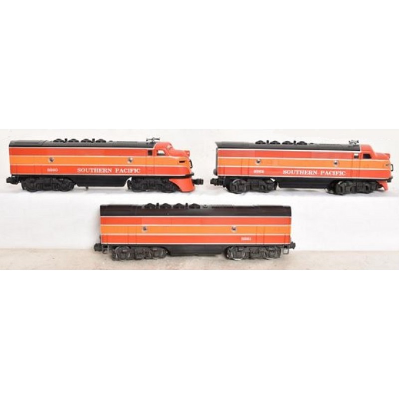 LIONEL 8260, 8261 AND 8262 SOUTHERN PACIFIC DAYLIGHT F-3 DIESEL ENGINES SET