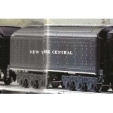 LIONEL 13008 NEW YORK CENTRAL COMMODORE VANDERBILT TINPLATE STEAM LOCOMOTIVE WITH TENDER AND TINPLATE PASSENGER CARS