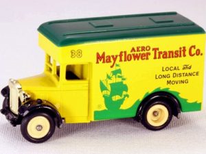 Lledo Days Gone DG160 Mayflower Delivery Van
