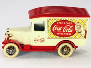 Lledo Days Gone LC21 Coca Cola White Delivery Van