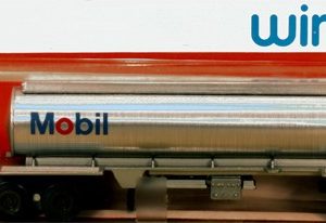 WINROSS MOBIL TRACTOR AND TANKER TRUCK