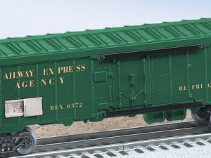LIONEL 19567 RAILWAY EXPRESS AGENCY STEEL-SIDED REEFER