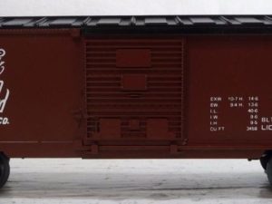 LIONEL 9423 NEW YORK NEW HAVEN AND HARTFORD RAILROAD BOXCAR
