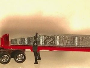 ERTL 1450 FORD CL-9000 TRACTOR TRAILER TRUCK WITH FLATBED