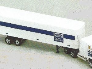 ERTL 1453 FORD CLT-9000 TRACTORS EQUIPMENT TRACTOR TRAILER TRUCK