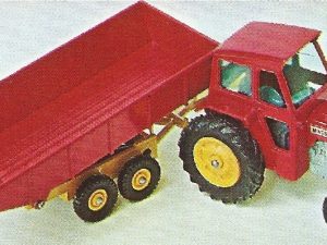 MATCHBOX K-3 MASSEY FERGUSON TRACTOR AND TRAILER