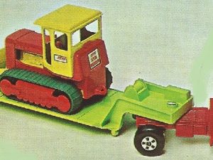 MATCHBOX K-17 FORD TRACTOR WITH DYSON LOW LOADER AND CASE TRACTOR BULLDOZER