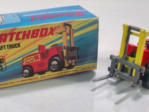 MATCHBOX 15 FORK LIFT