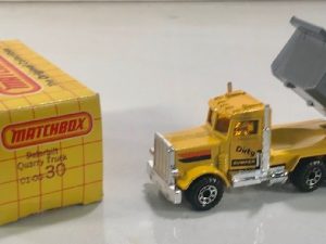 MATCHBOX 30 PETERBILT QUARRY TRUCK