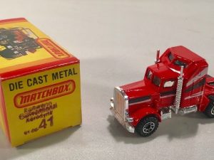 MATCHBOX 41 KENWORTH CONVENTIONAL AERODYNE TRUCK
