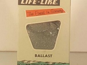 LIFE LIKE 104 BALLAST STONE LANDSCAPING MATERIAL