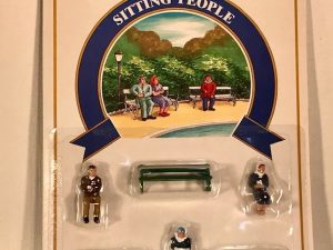 MODEL POWER 6052 SITTING FIGURES WITH PARK BENCHES O GAUGE