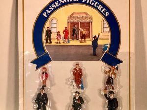 MODEL POWER 6055 STANDING PASSENGER FIGURES O GAUGE