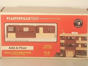 PLASTICVILLE 0550 ADD A FLOOR FOR APARTMENT BUILDING BUILDING KIT - RED