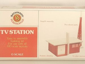 BACHMANN 1964 TV STATION BUILDING KIT O GAUGE