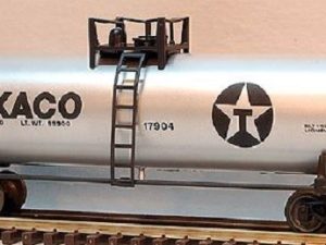 LIONEL 17904 TEXACO UNIBODY TANK CAR STANDARD O