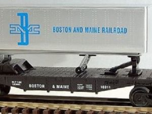 LIONEL 16911 BOSTON AND MAINE FLATCAR WITH TRAILER