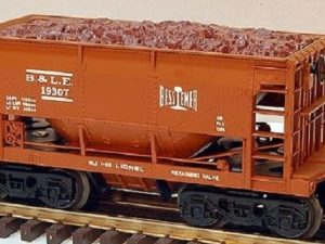 LIONEL 19307 BESSEMER AND LAKE ERIE ORE CAR WITH LOAD