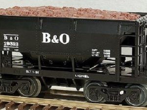 LIONEL 19313 BALTIMORE AND OHIO ORE CAR WITH LOAD