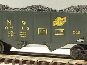 LIONEL 16418 CHICAGO AND NORTH WESTERN HOPPER WITH COAL