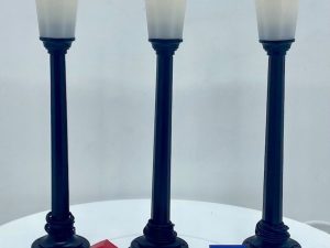 K-LINE K-106 LIGHTED LAMPPOSTS O GAUGE