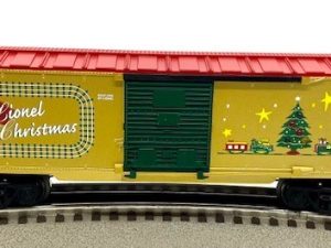 LIONEL 26706 LIGHTED CHRISTMAS HOLIDAY BOXCAR