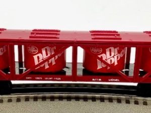 LIONEL 6-9107 DR. PEPPER SODA VAT CAR