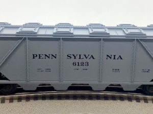 LIONEL 6-6123 PENNSYLVANIA RAILROAD COVERED QUAD HOPPER