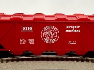 LIONEL 6-9119 DETROIT AND MACKINAC COVERED HOPPER