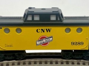 LIONEL 6-9289 CHICAGO AND NORTHWESTERN N5C CABOOSE