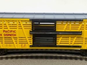 LIONEL 6-9407 UNION PACIFIC STOCK CAR