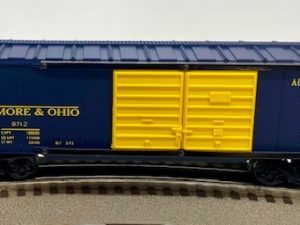 LIONEL 6-9712 BALTIMORE AND OHIO DOUBLE DOOR BOXCAR