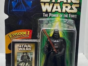 KENNER STAR WARS THE POWER OF THE FORCE DARTH VADER ACTION FIGURE WITH EPISODE 1 FLASHBACK PHOTO