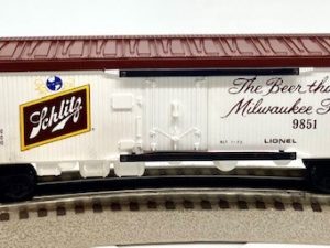 LIONEL 6-9851 SCHLITZ BEER BILLBOARD REEFER