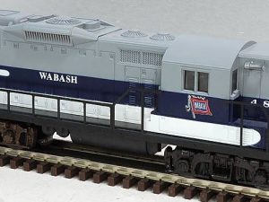 LIONEL 8587 J C PENNEY WABASH GP-9 DIESEL ENGINE WITH DISPLAY CASE