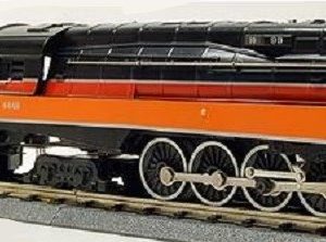 LIONEL 8307 SOUTHERN PACIFIC DAYLIGHT 4-8-4 STEAM LOCOMOTIVE AND TENDER