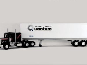 LIONEL 12836 SANTA FE QUANTUM TRACTOR AND TRAILER TRUCK