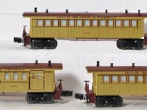 LIONEL 6-9559, 6-9560 AND 6-9561 ROCK ISLAND AND PEORIA PASSENGER CAR SET