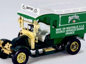 MATCHBOX Y-25 MODELS OF YESTERYEAR 1910 RENAULT TYPE AG PERRIER WATER VAN