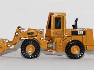 LIONEL 950F ERTL CATERPILLAR FRONT LOADER