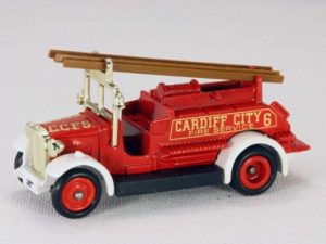Lledo Days Gone DG121 Cardiff City Hook & Ladder Fire Truck